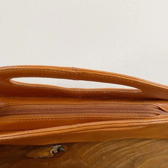 HOBO Tan Leather Handbag - Picture 7 of 8